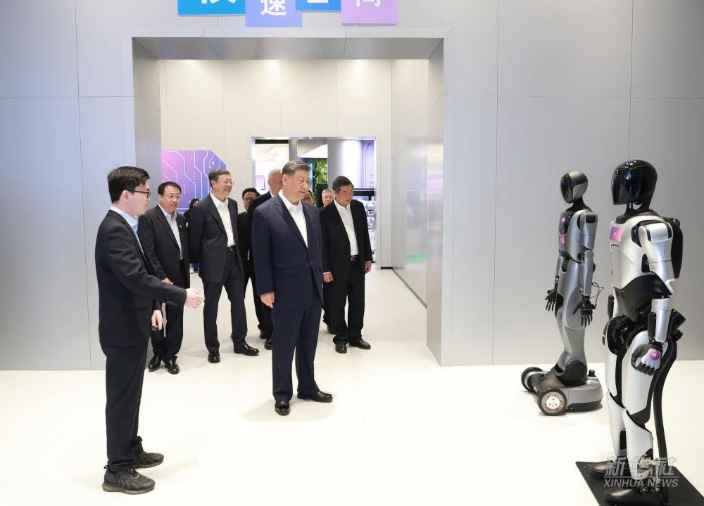 习近平总书记到上海调研，今年会·jinnianhui代表具身智能行业汇报进展